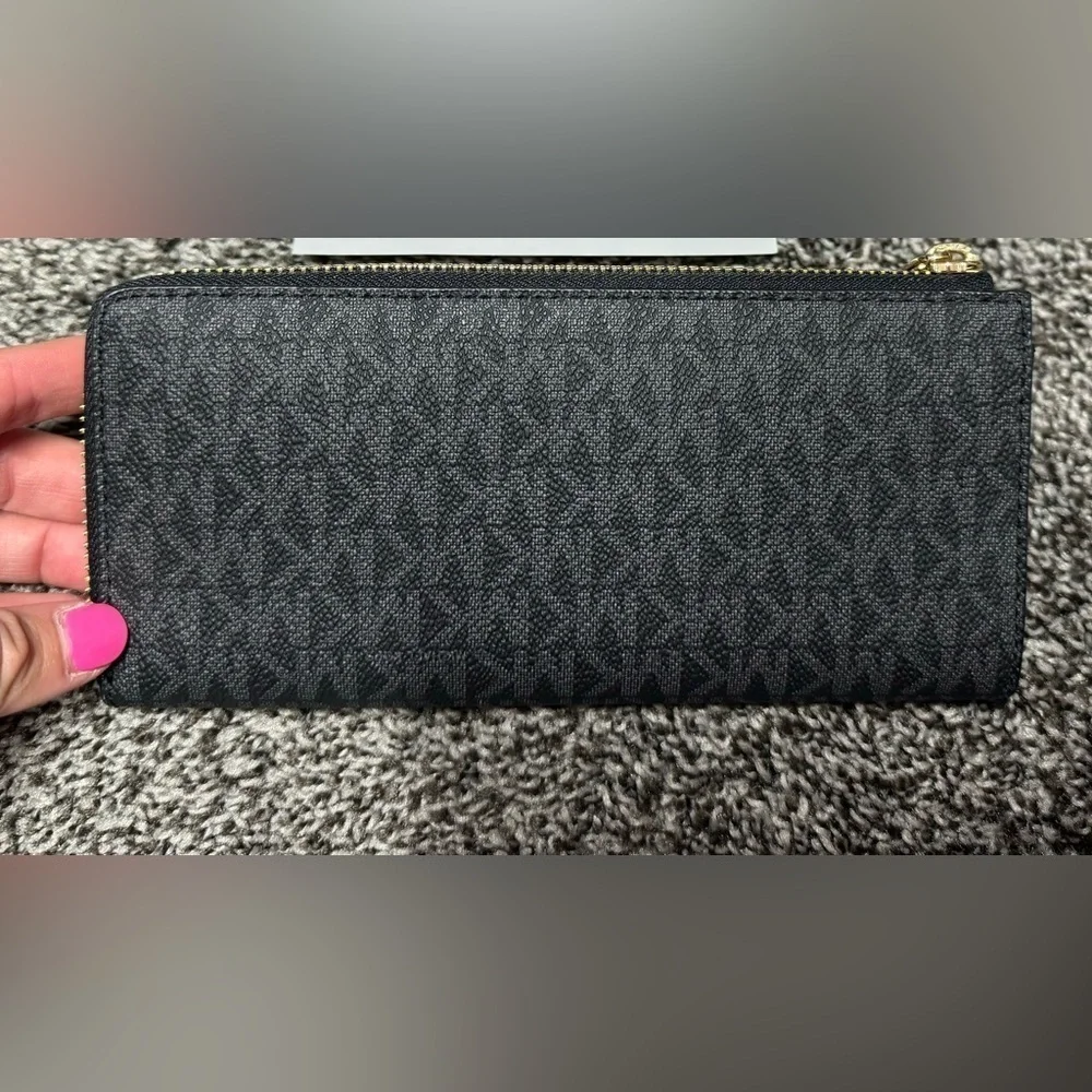 New Michael Kors black quarter zip wallet
